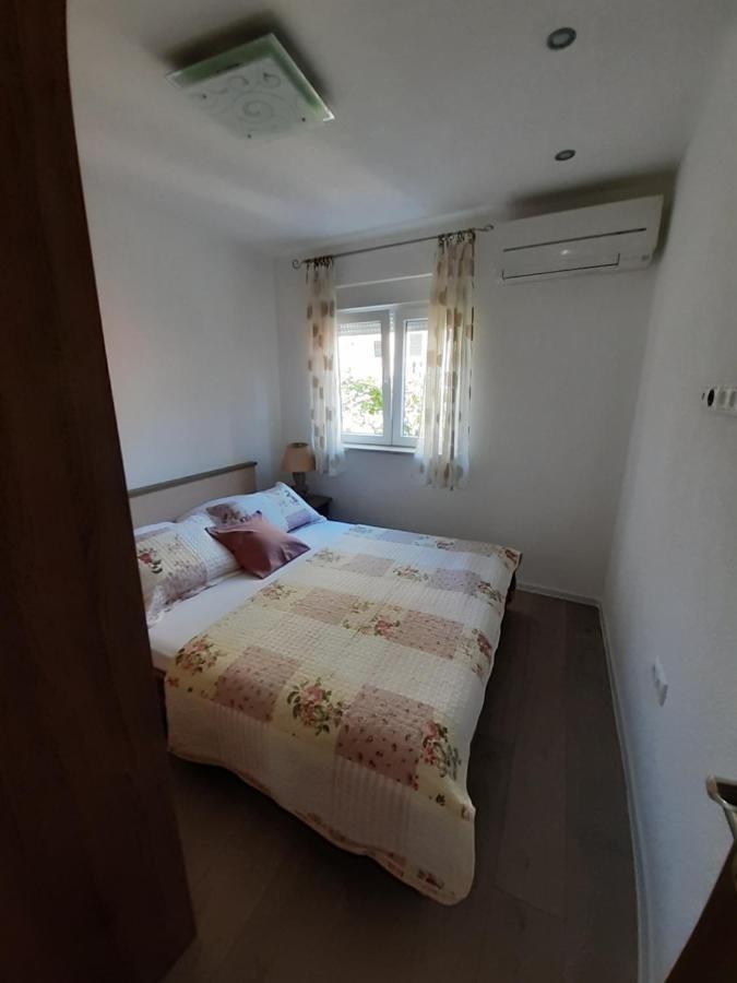 טרוגיר Apartment Lucky With Jacuzzi מראה חיצוני תמונה