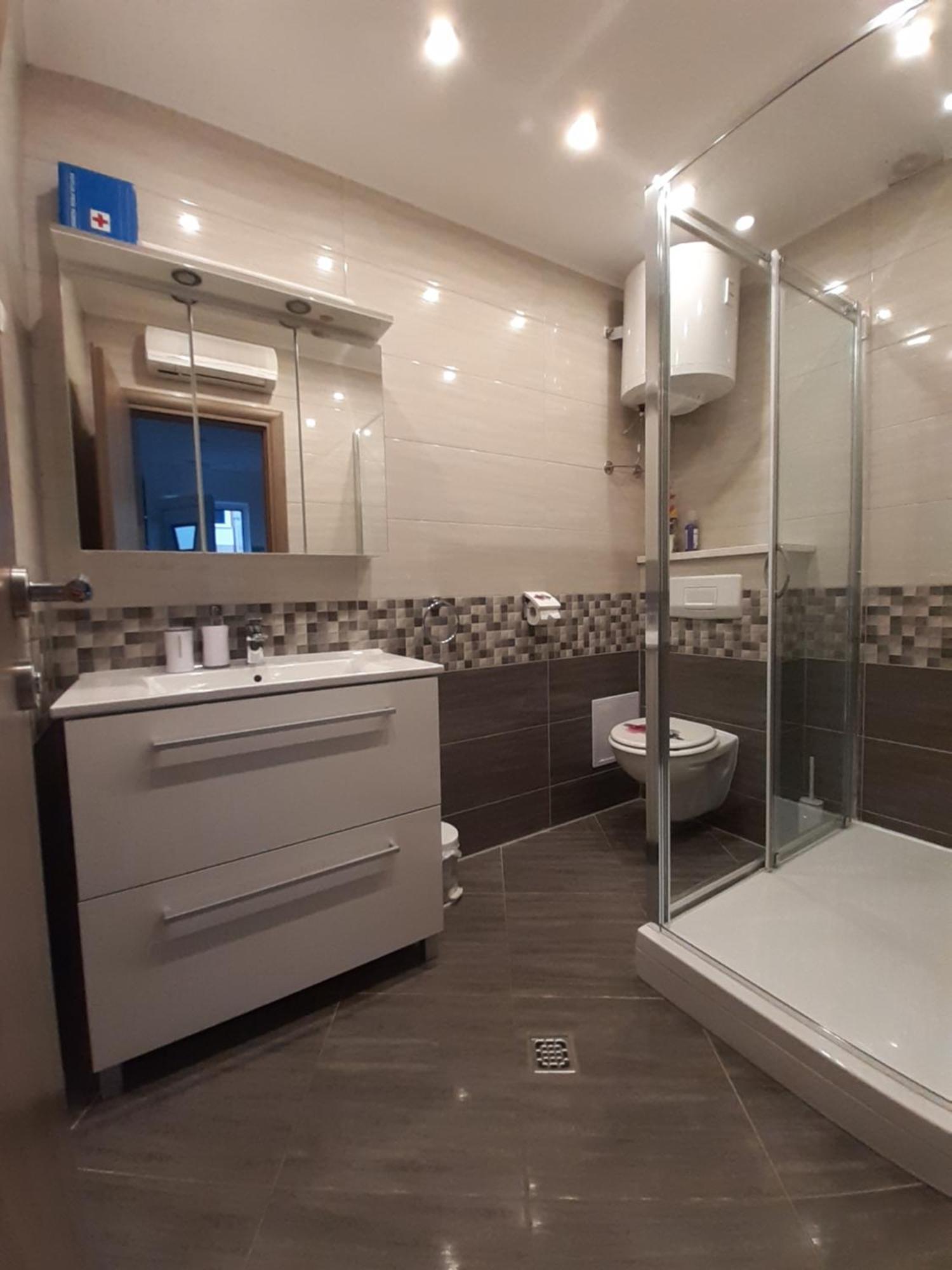 טרוגיר Apartment Lucky With Jacuzzi חדר תמונה