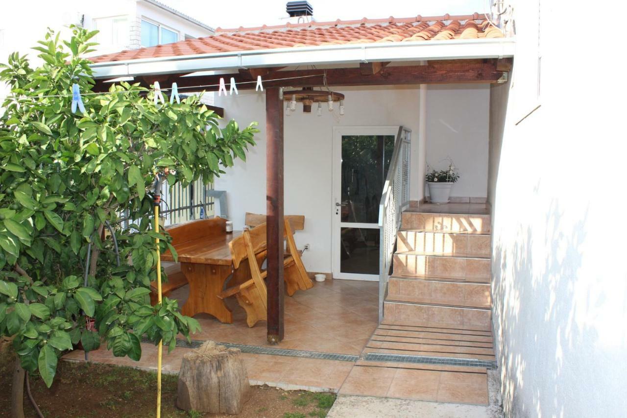 טרוגיר Apartment Lucky With Jacuzzi מראה חיצוני תמונה