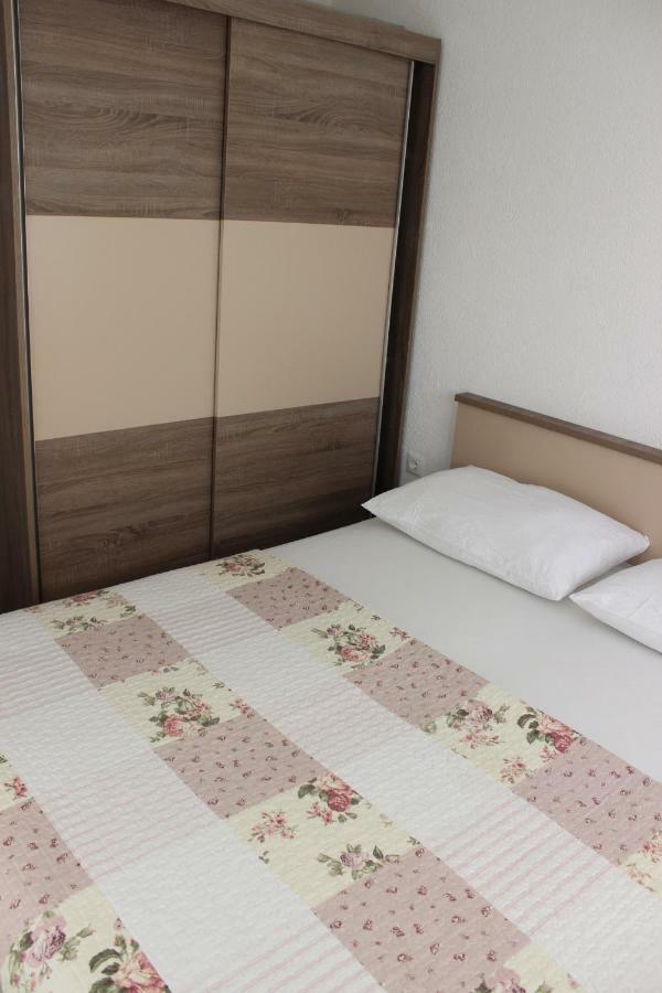 טרוגיר Apartment Lucky With Jacuzzi מראה חיצוני תמונה